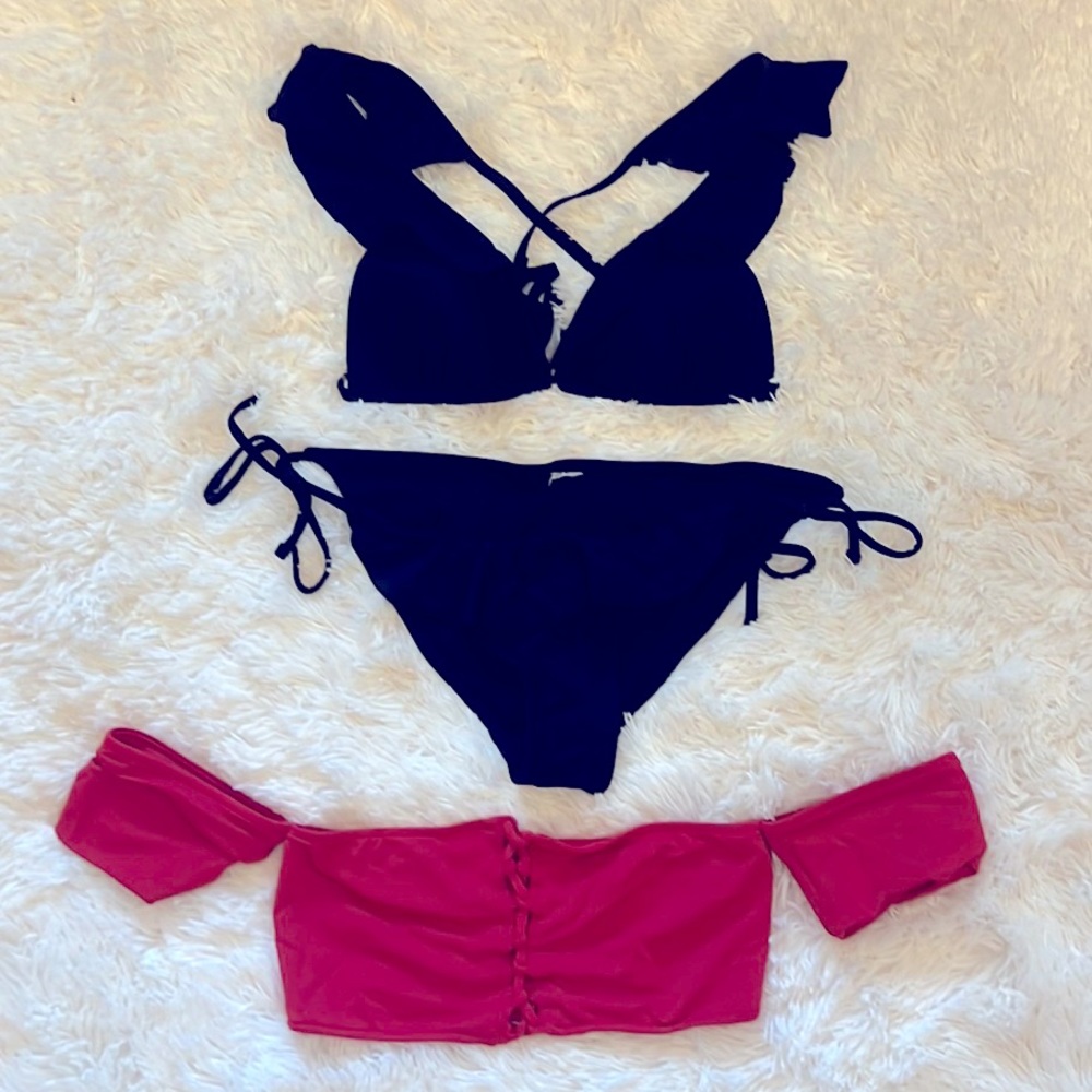 Bikini with 2 Tops black and red